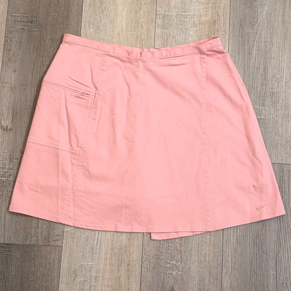 Nike Golf Pink Dri-Fit Skort Built-In Shorts Tennis Golf Size 8 / M - Picture 2 of 12